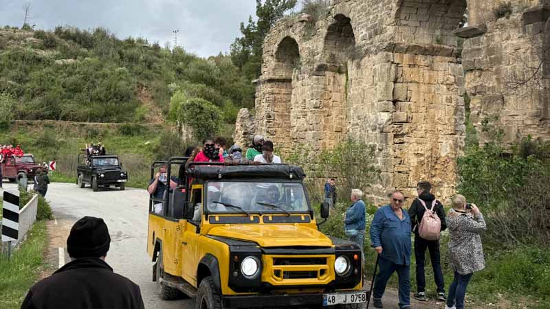 side jeep safari mix tour