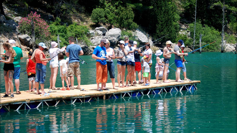 green-canyon-boat tour and fishing from side