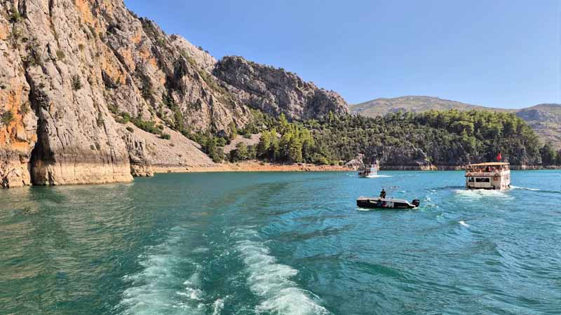 green canyon boat trip from side
