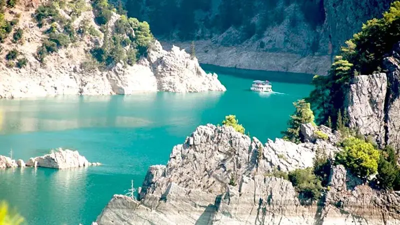 green canyon boat trips from side