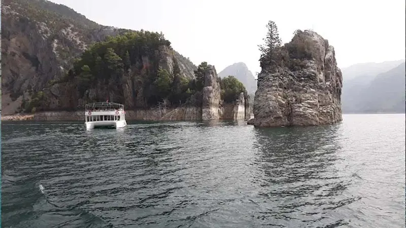 side green canyon view